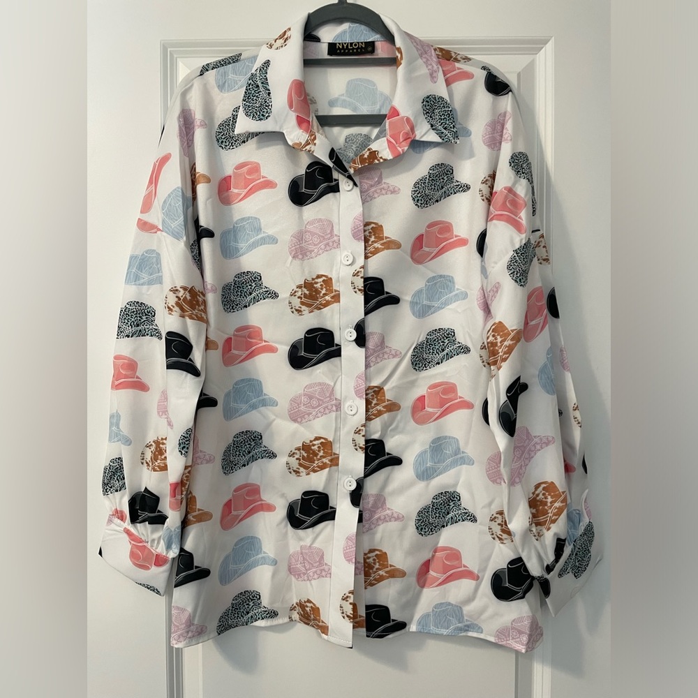 Medium Blushing Brunette Cowboy Hat Button Down